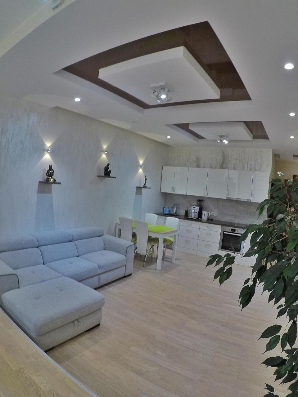 Apartment On Dragomirova Kiev Exteriör bild